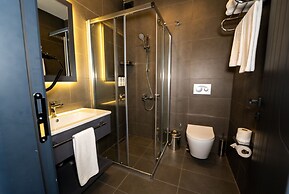 Educity Suite and Hotels Atasehir