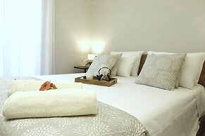 Vostalo apartments by Kassiopi's Sea