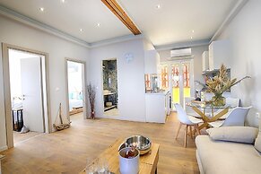 Vostalo apartments by Kassiopi's Sea