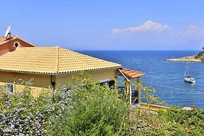 Vostalo apartments by Kassiopi's Sea