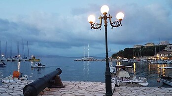 Vostalo apartments by Kassiopi's Sea