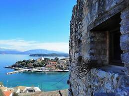 Vostalo apartments by Kassiopi's Sea