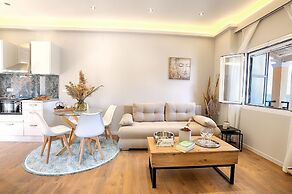 Vostalo apartments by Kassiopi's Sea