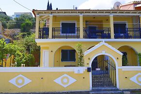 Vostalo apartments by Kassiopi's Sea