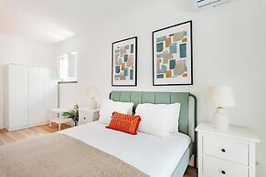 Seaside Modern Flat II at Cascais