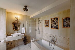 Castello di Casalborgone - Luxury Castle