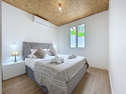 Atlantic Lookout by Atlantic Holiday