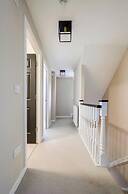 Charming 3 Bed Home in Stepps, Glasgow - Garden & Patio