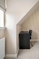 Charming 3 Bed Home in Stepps, Glasgow - Garden & Patio