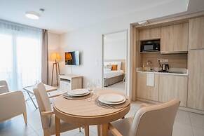 Quality Suites Nice