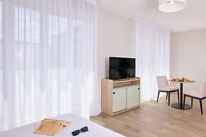 Quality Suites Reims - Saint-Thomas