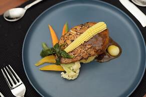 Grand Bungalow Nuwara Eliya by Seven Angels