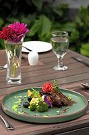 Grand Bungalow Nuwara Eliya by Seven Angels