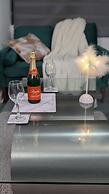 Chic Apartment in Manchester Sleeps 5