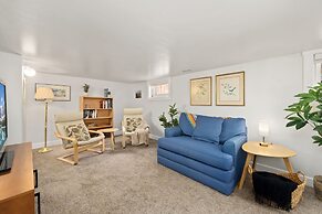 Peterson Retreat Hot Tub, Bikes, Old Town