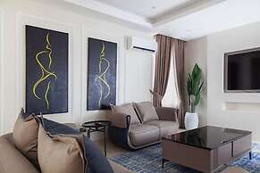 Urban Edge Comfort Apartment