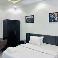 Urban Edge Comfort Apartment