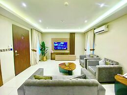 Urban Edge Comfort Apartment