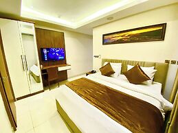 Urban Edge Comfort Apartment