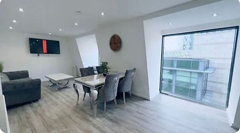 Stylish Retreat in Central Liverpool