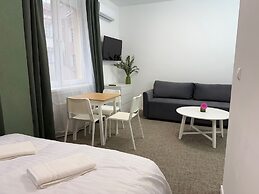 Gremium Apartments