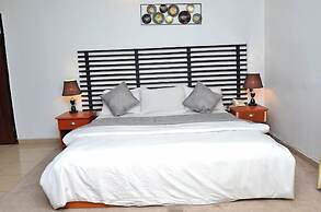 Royal Vantage Hotel and Suites