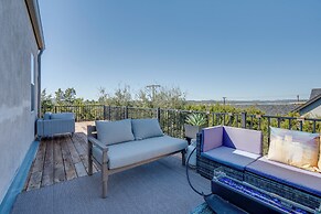 Near Lake Travis & Marina: Modern Austin Getaway!