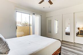4 Mi to Surprise Stadium: Condo w/ Pool!