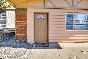 Apt 10 Mi to Portland: Walk to Bus Stop!