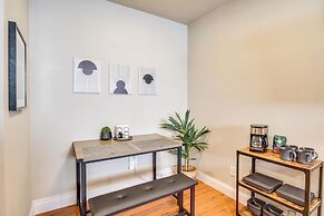 Apt 10 Mi to Portland: Walk to Bus Stop!