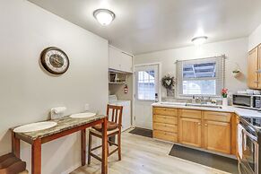 5 Mi to Oregon Zoo: Apartment w/ Private Yard