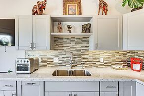 Cozy Couple's Retreat w/ Views in Apache Junction