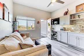 Cozy Couple's Retreat w/ Views in Apache Junction