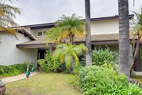 2 Mi to Promenade at Westlake: Mtn-view Haven!