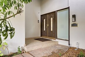 2 Mi to Promenade at Westlake: Mtn-view Haven!