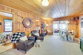 Charming Cabin on Grindstone Lake