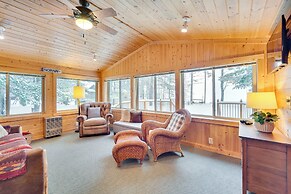Charming Cabin on Grindstone Lake