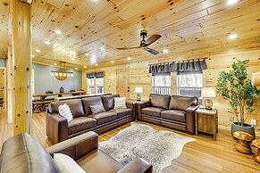 11 Mi to Marina on Lake Hamilton: Cabin Getaway