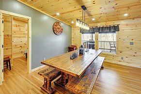 11 Mi to Marina on Lake Hamilton: Cabin Getaway