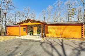 11 Mi to Marina on Lake Hamilton: Cabin Getaway