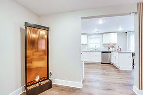 Serene & Updated Escape: 1 Mi to Heritage Landing