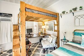 < 1 Mi to Boat Ramp: Canal-front Retreat in Astor!