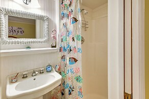 < 1 Mi to Boat Ramp: Canal-front Retreat in Astor!