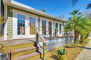 < 1 Mi to Boat Ramp: Canal-front Retreat in Astor!