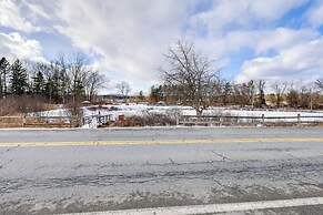 9 Mi to Lake George Village: Home in Queensbury