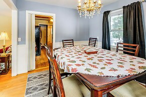 9 Mi to Lake George Village: Home in Queensbury