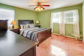 9 Mi to Lake George Village: Home in Queensbury