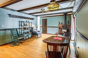 9 Mi to Lake George Village: Home in Queensbury