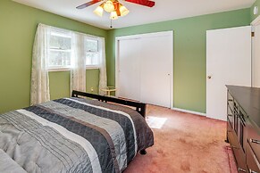 9 Mi to Lake George Village: Home in Queensbury