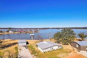 Dock & Patio: Possum Kingdom Lake House
